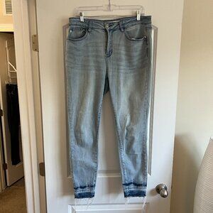 Judy Blue Skinny Jeans Distressed
